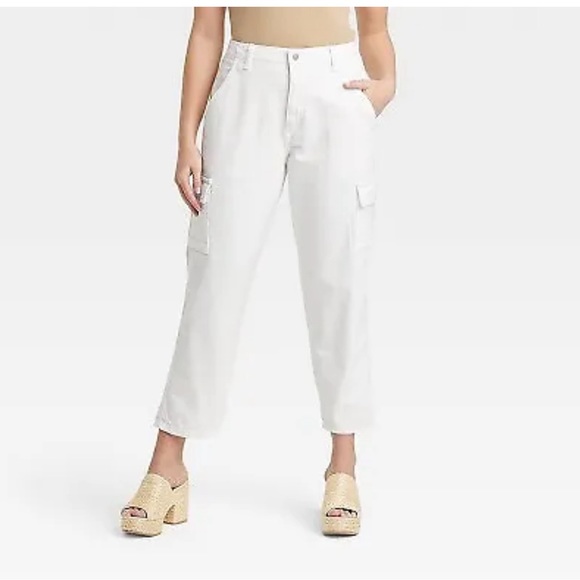 Universal Thread Boyfriend Crop Jeans - Picture 4 of 10